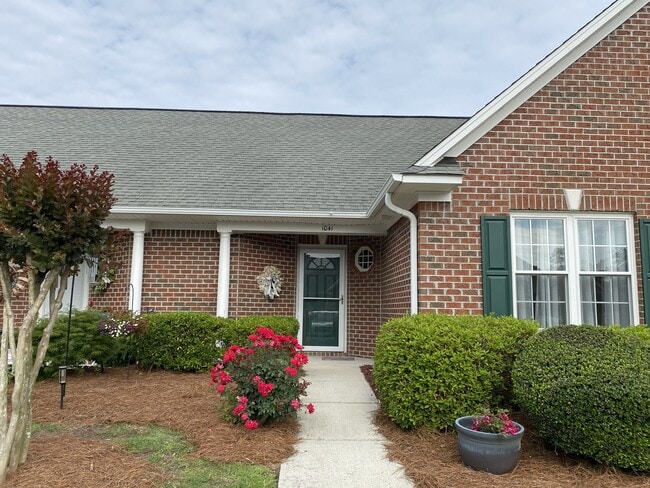 Building Photo - 1041 Bridgeport Way