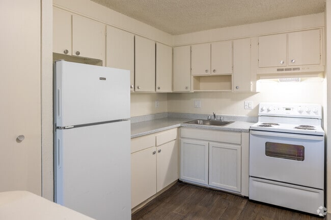Interior Photo - Cherry Ridge
