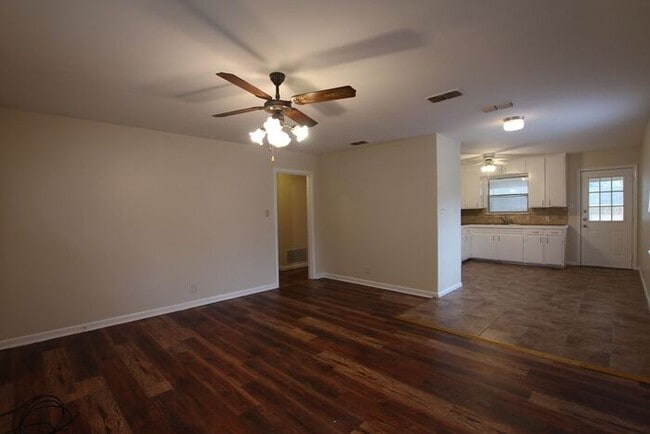 Building Photo - Charming 3 bedroom Home in Tyler ISD!