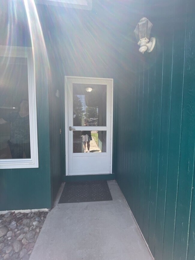 Building Photo - 8125 W Imnaha Ave