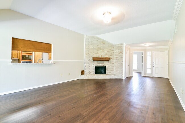 Building Photo - 15022 Mulberry Meadows Dr