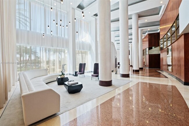 Foto del edificio - 9601 Collins Ave