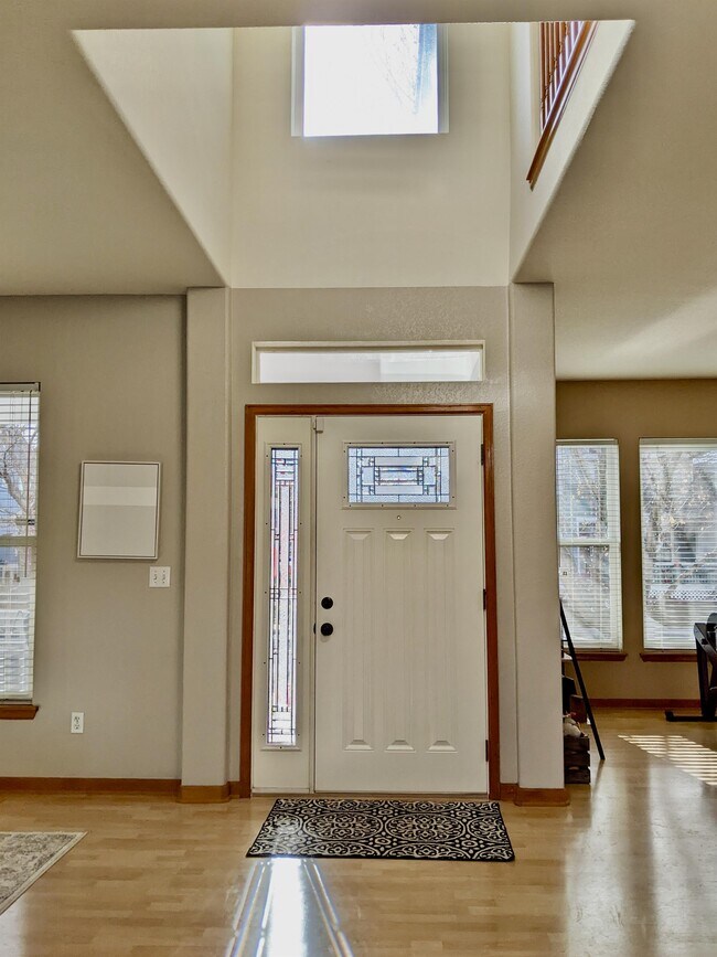 Foto del edificio - 5204 Mt Audubon St