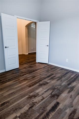 Building Photo - 419 Burr Ln