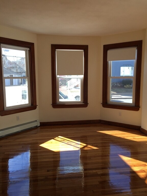 Building Photo - 48 Chester Ave