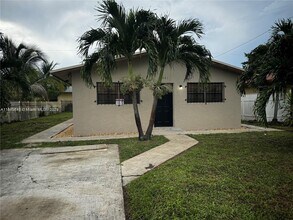 Building Photo - 2481 NW 13th Ct