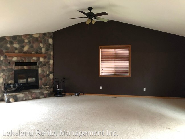 Building Photo - 4 br, 2 bath House - 6898 E Rapids Rd