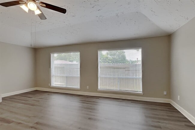 Building Photo - 7334 Skybright Ln