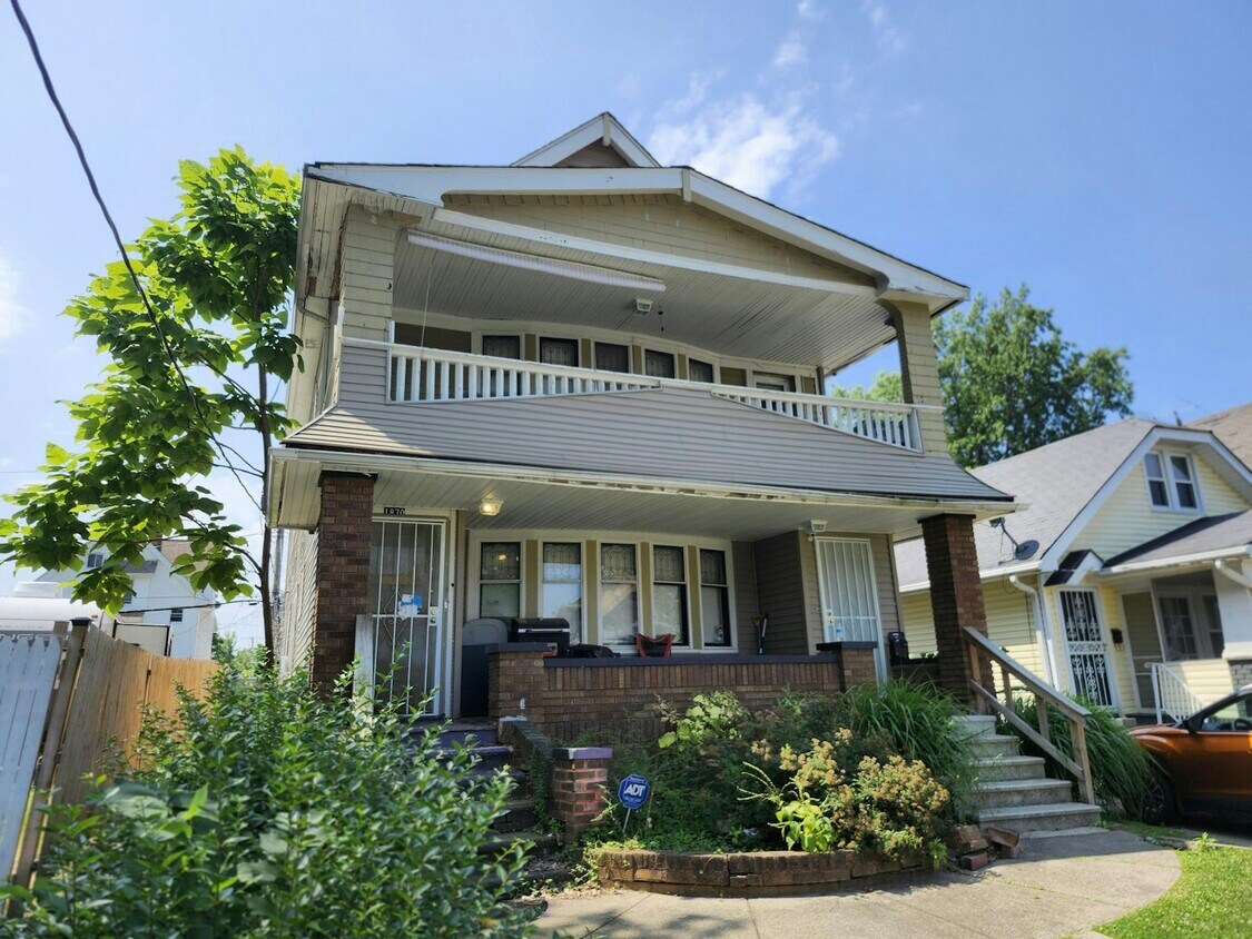 Foto principal - 1870 Haldane Rd