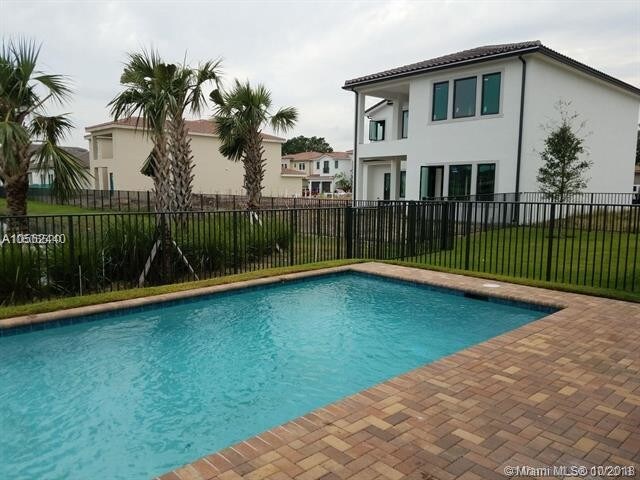 Foto principal - 3433 Emerson Ln