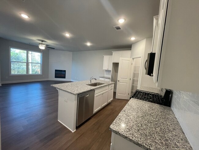 Building Photo - 1577 Gin Blossom Cir