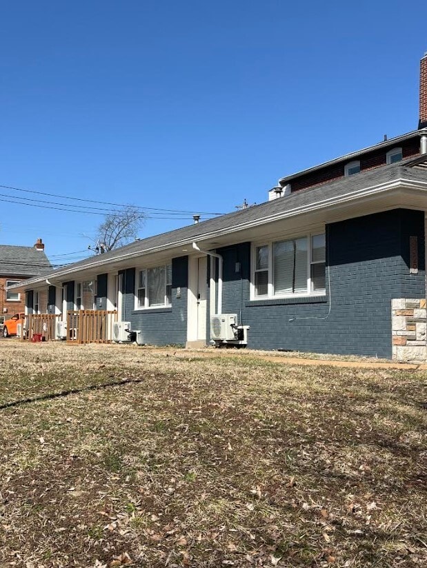Building Photo - 3333 Lawn Ave