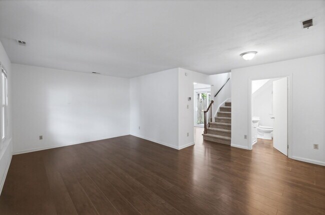 Foto del edificio - 5208 Richard Rd