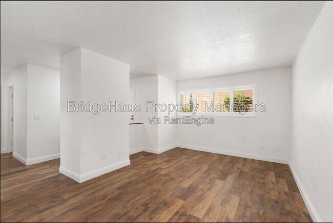 Foto del edificio - 3230 Ashford St