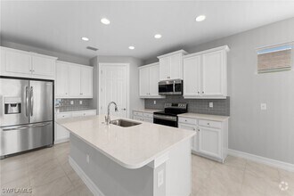 Building Photo - 16721 Siesta Drum Wy