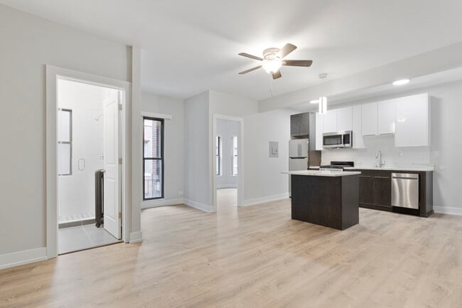 Building Photo - 1651 W Jonquil Terrace