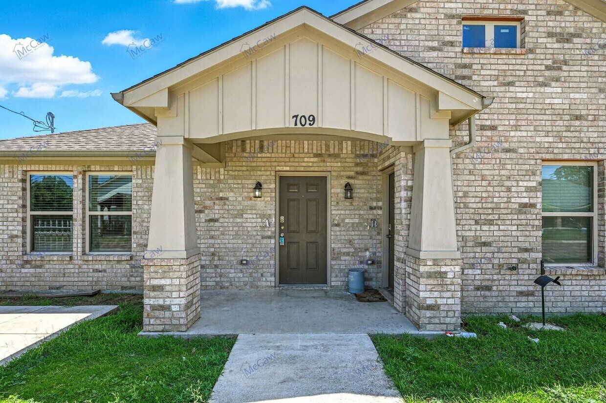 Foto del edificio - 709 W Madison St