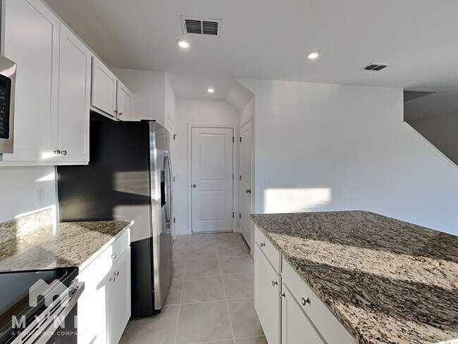 Foto del edificio - 6803 Branham Mill Ct