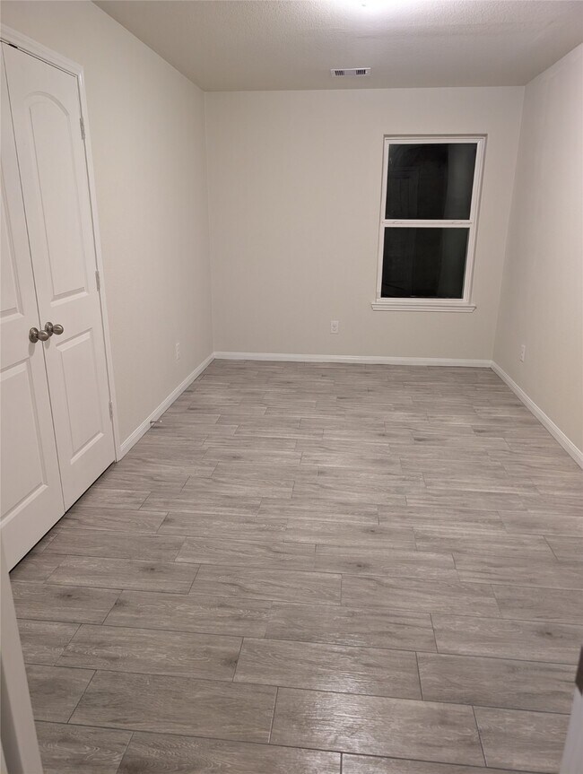 Building Photo - 12308 Anchor St