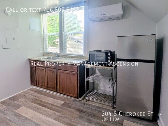 Foto del edificio - 304 S Cherokee St