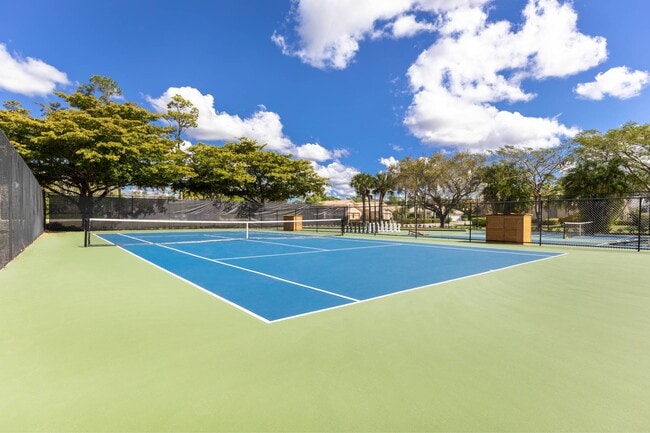 Building Photo - Palm Court at Wellington Apartments