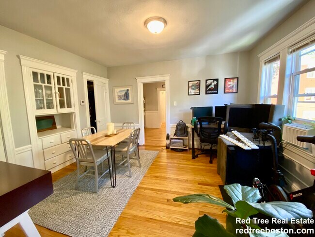 Photo - 24 Saint Peter Unit 1R Apartment