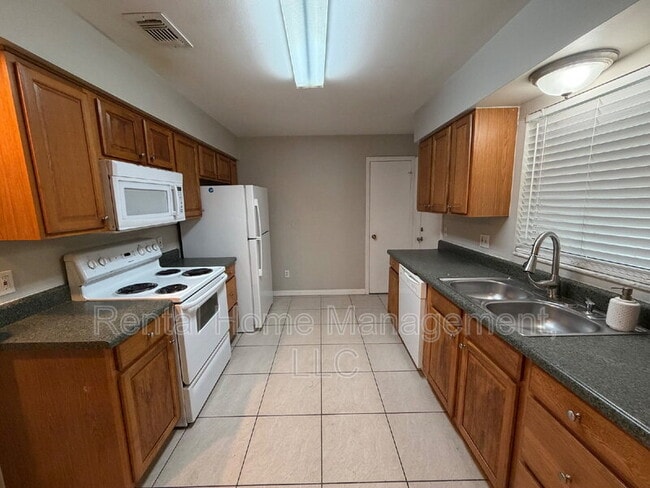 Photo - 726 Cheetah Trail House