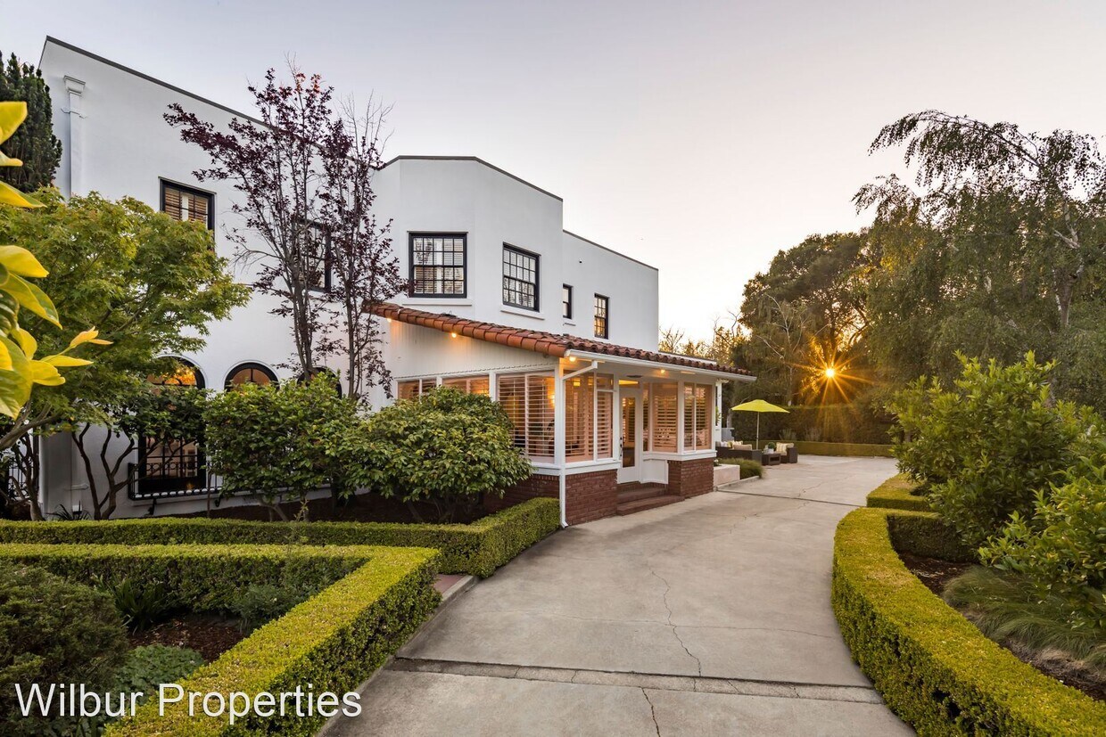 6 br, 5 bath House 625 Hale Street House Rental in Palo Alto, CA