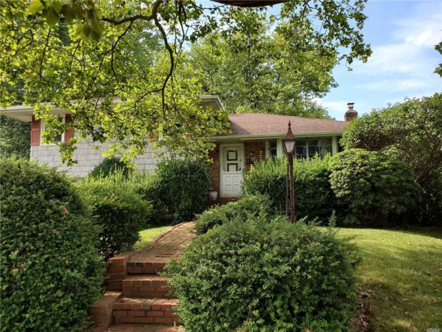 Primary Photo - 47 Briar Ln