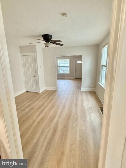 Foto del edificio - 1235 Maple St