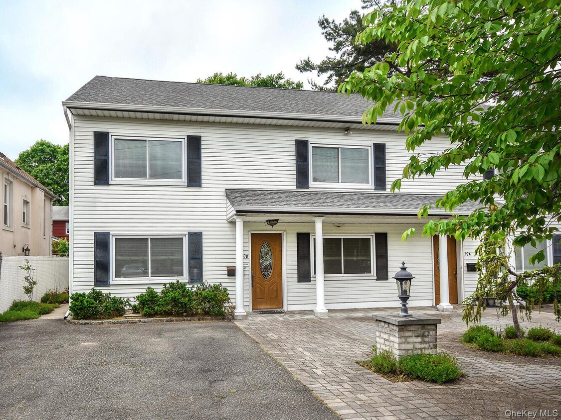 Primary Photo - 39 Graywood Rd