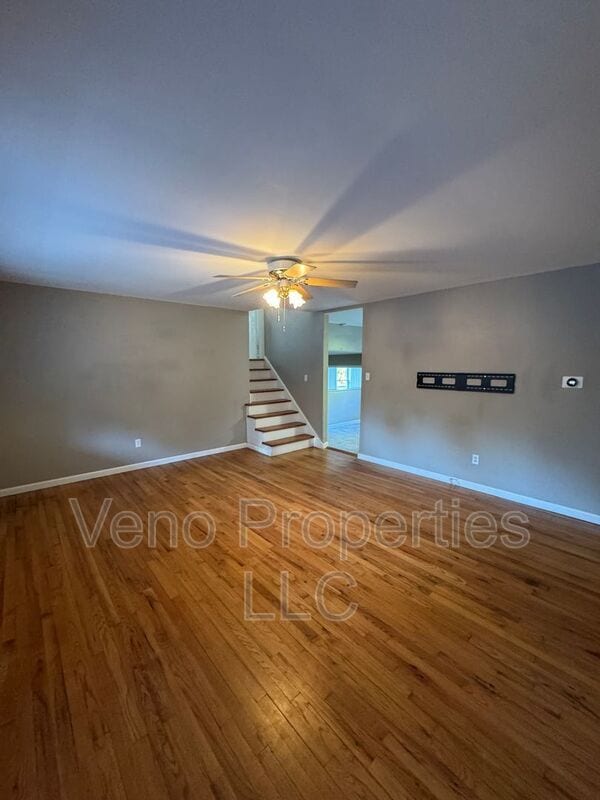Foto del edificio - 72 Hathorn Blvd
