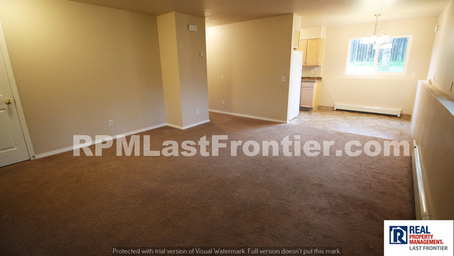 Building Photo - 227 Grand Larry St