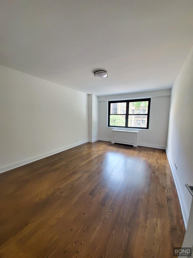 Foto del edificio - 145 E 16th St