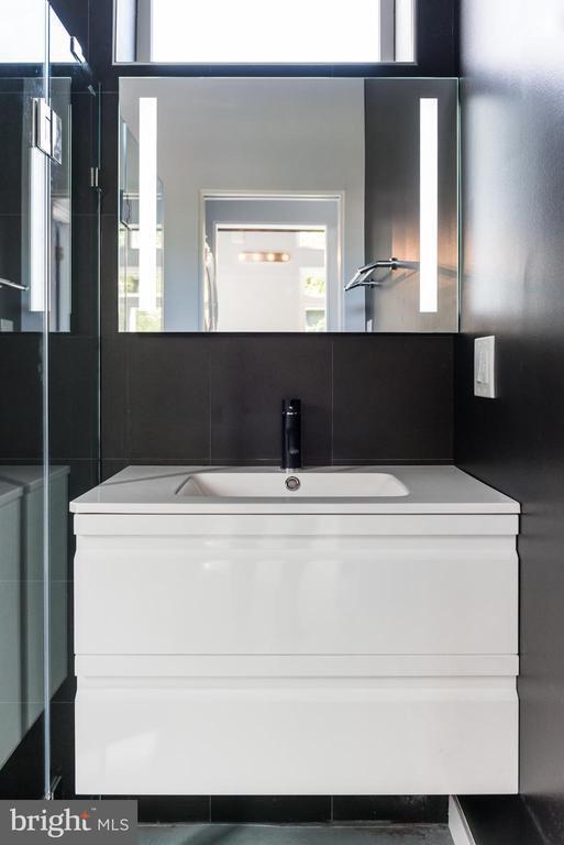 Foto del edificio - 1209 Gallatin St NW