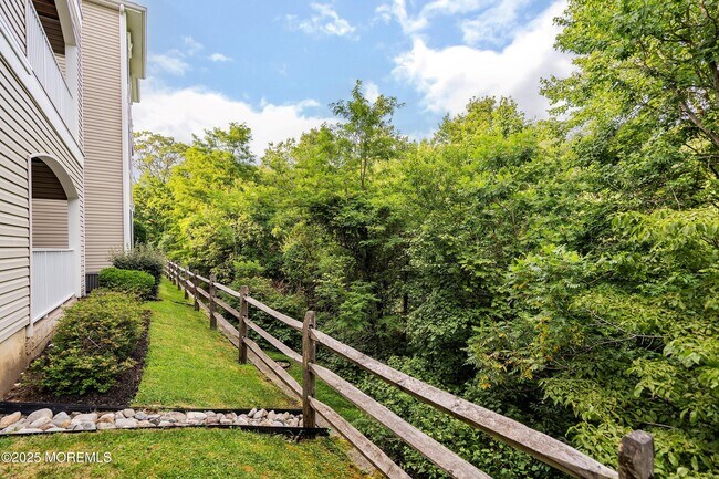 Foto del edificio - 414 Sloan Ct