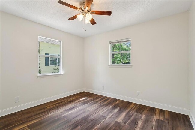 Foto del edificio - 28547 Canal Dr