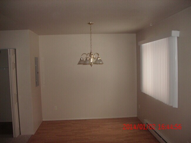 Building Photo - 1624 5th Ave E