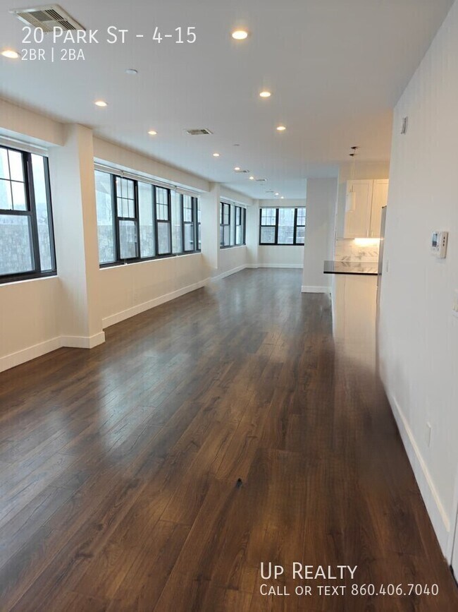 Building Photo - 20 Park St