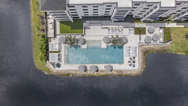 Building Photo - EVERGREEN PINE ISLAND