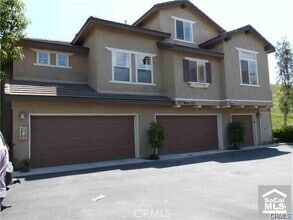 Building Photo - 121 Chadron Cir
