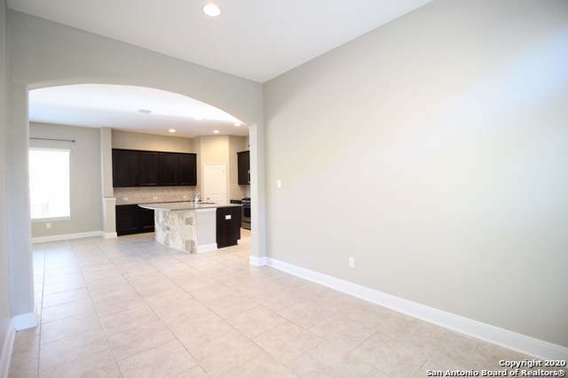 Building Photo - 12530 Hillside Ranch