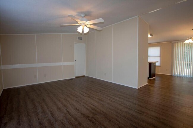 Foto del edificio - 16303 Lone Star Ranch Dr