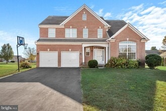3 E Thrush Dr