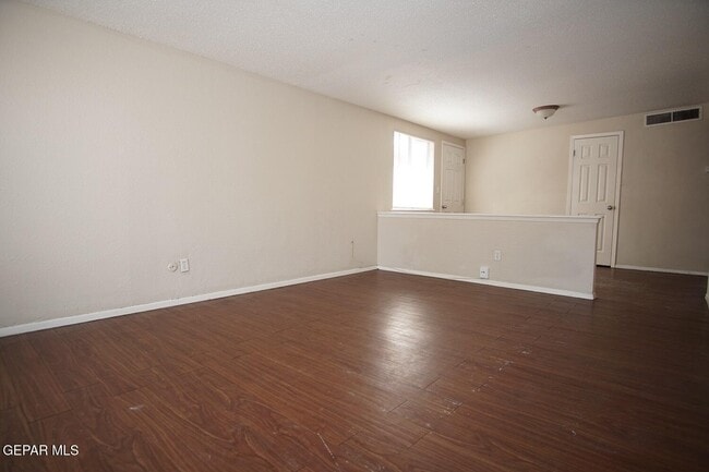 Building Photo - 114 Bauxite Ave