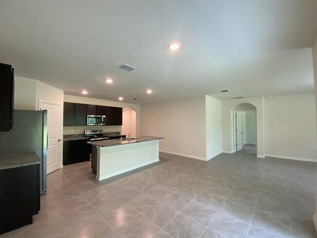 Foto del edificio - Desirable SE Ocala Neighborhood - Lake Dia...