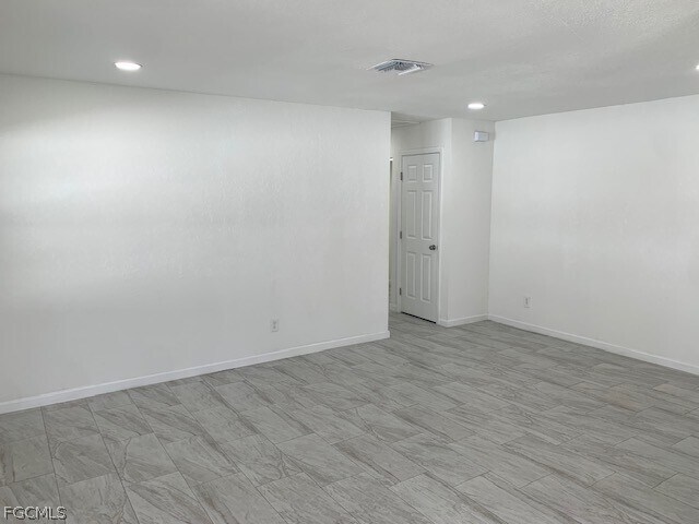 Foto del edificio - 11460 Summerwinds Ct