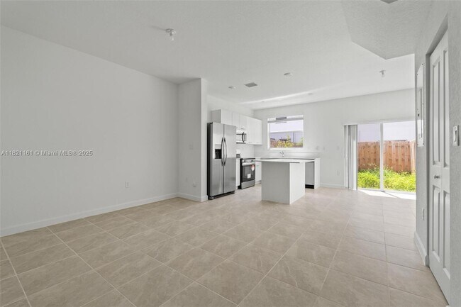 Foto del edificio - 12154 NW 24th Ct