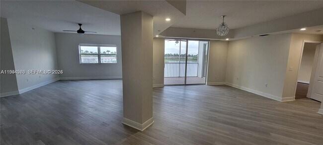 Foto del edificio - 10730 NW 66th St