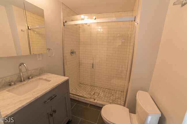 Building Photo - 312 N Euclid Ave
